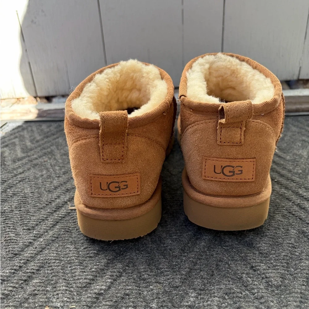UGG Classic Mini Chestnut Boots - Picture 3 of 9